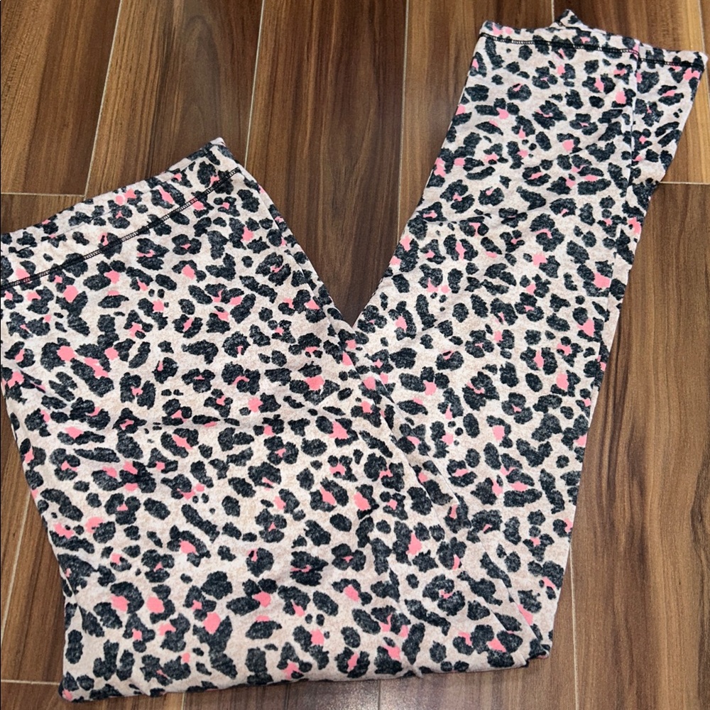 XL ClimateRight Cuddl Duds stretchy animal print pajama pants base layer